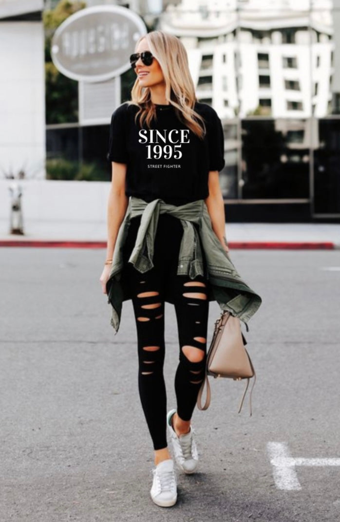 Camiseta “black year”