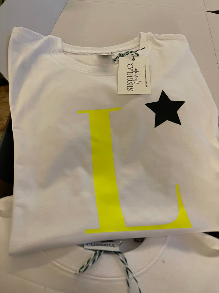 Camiseta "Flúor letter"