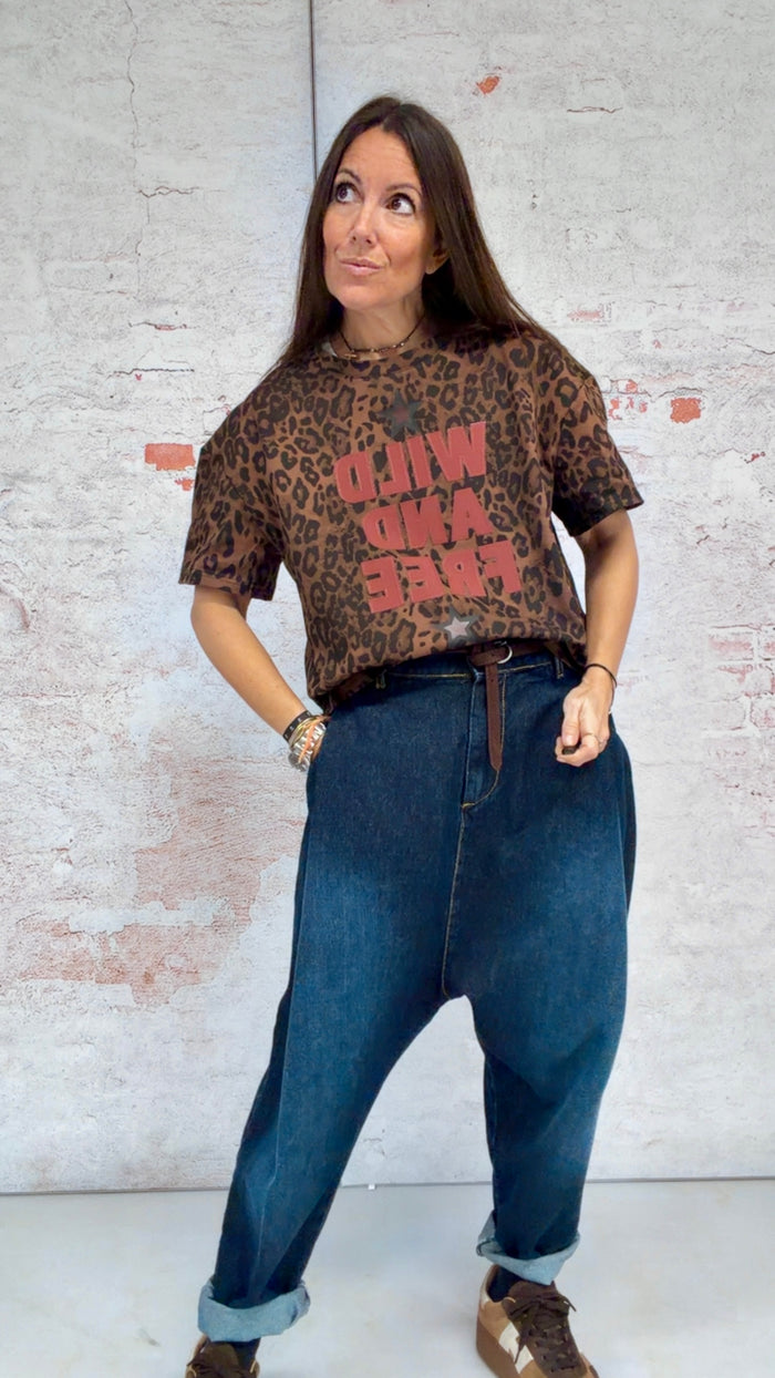 Camiseta  “wild and free”