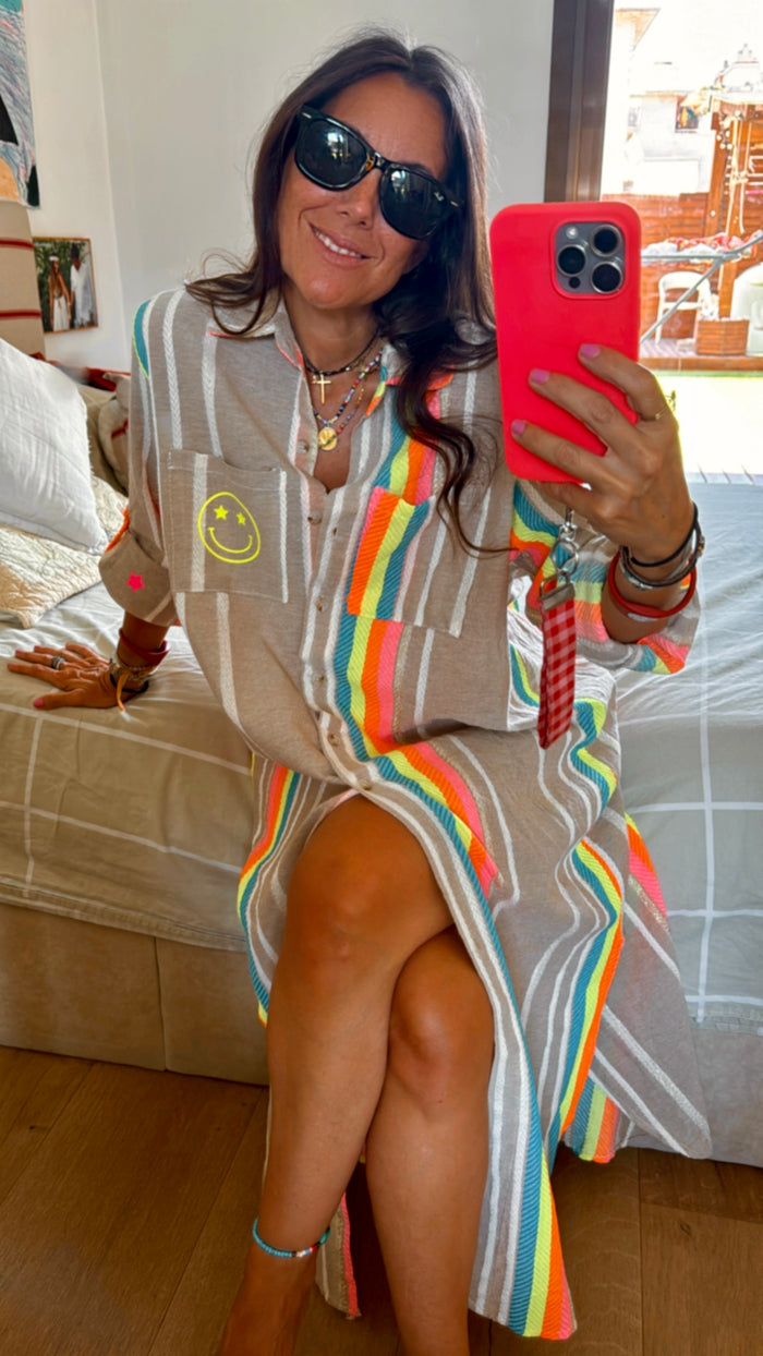 Camisola "Santorini" oversize de rayas multicolor, ideal para playa