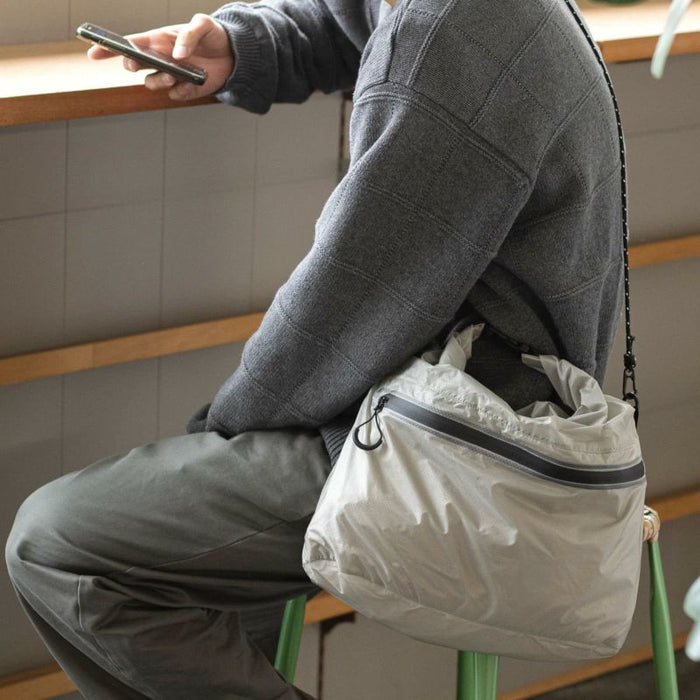 Hightide Nahe Dry Bag 2WAY, shown from the front.