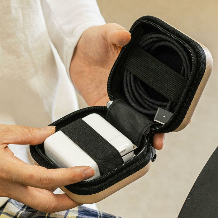 Hightide Nahe Hard-Shell Case (Mini), shown from another angle.