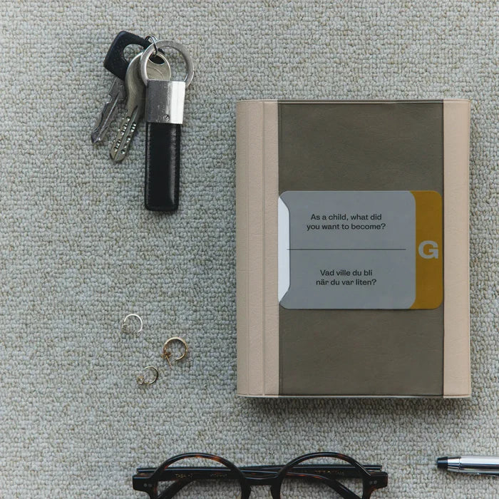 Hobonichi 2026 A6 Planner Cover: Alettone - Gray, close-up view.