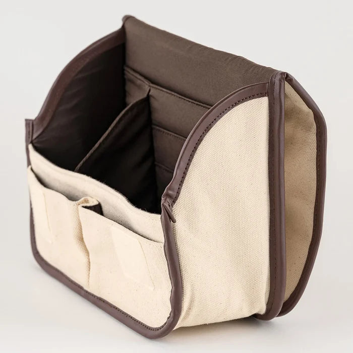 Hobonichi Stappo Bag (Canvas: Ivory Brown), detail view of the design.