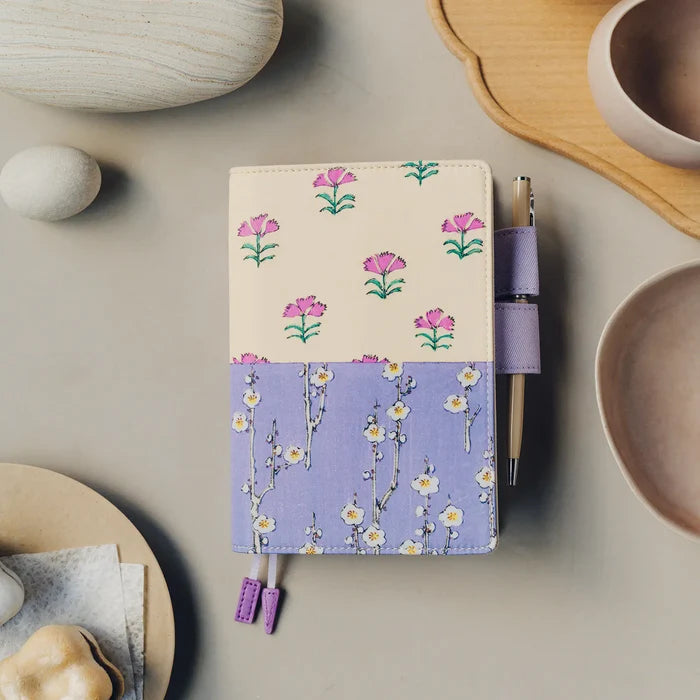 Hobonichi Unsodo: Bijutsukai Cover (Plum and Dianthus) – A6, shown from the front.