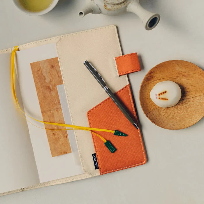 Hobonichi Unsodo: Bijutsukai Cover (Wild Rabbits) – A5, shown from another angle.