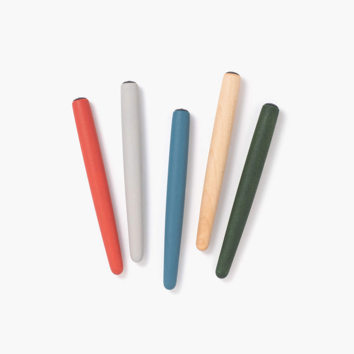 Kakimori Mini Nib Holder, shown from the front.