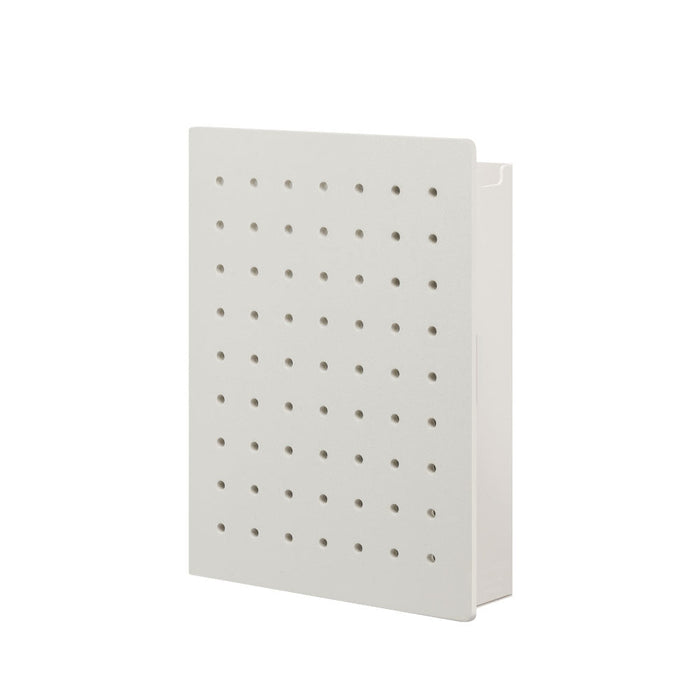 Medium / White