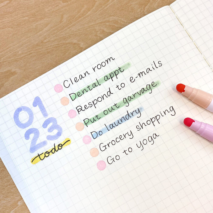 Kuretake ZIG Clean Color Dot Mild set used for notes and sketches in subtle colours.