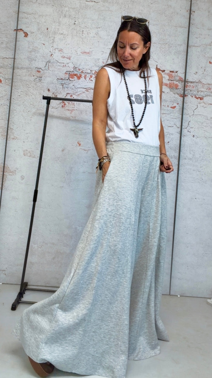 Pantalón "comfort grey", viscosa, flúor y gris — vista detalle