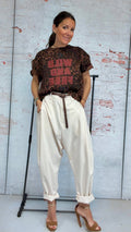 Pantalón "cupido" crema, corte elegante
