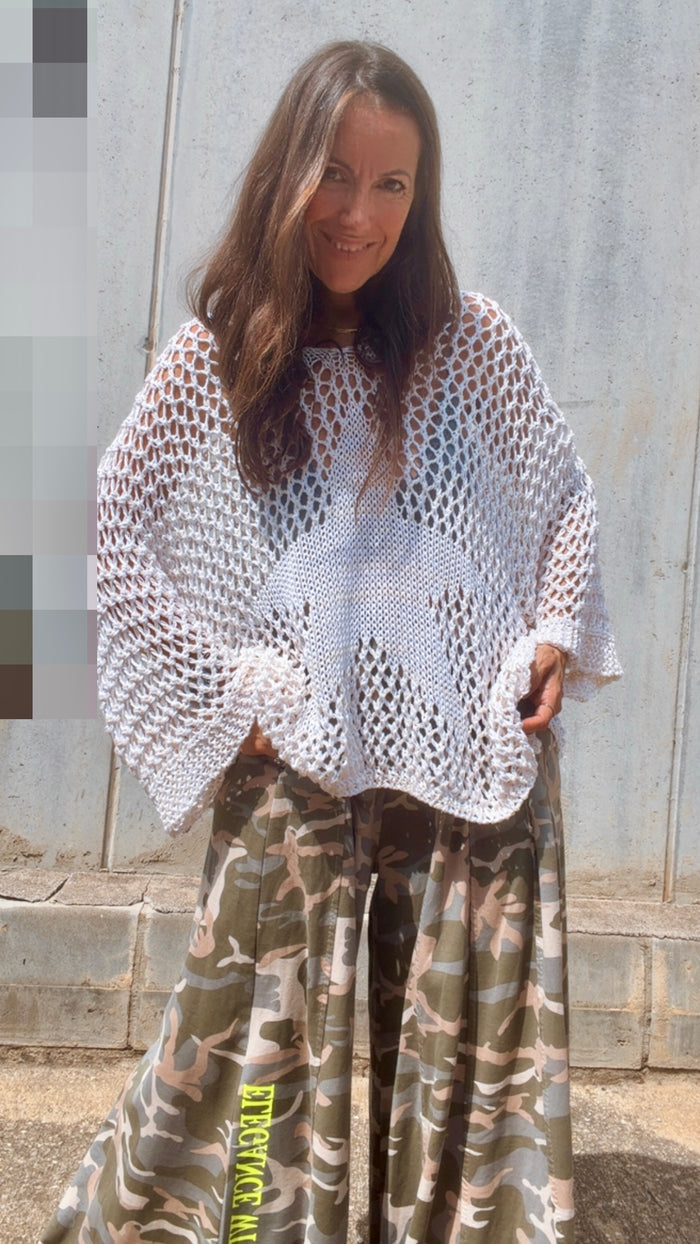 Poncho "Olas de Marfil"