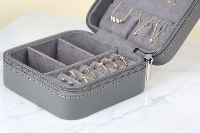 Travel Case  Ferkos Fine Jewelry