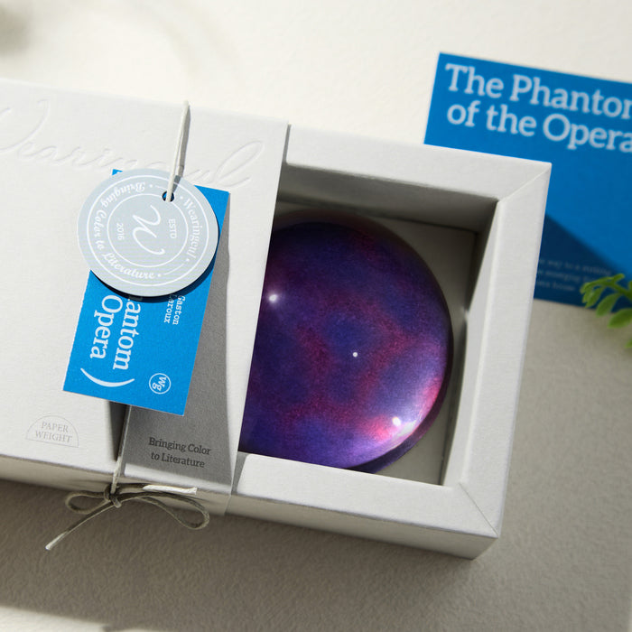 Wearingeul crystal ink paper weight presented in original packaging box.